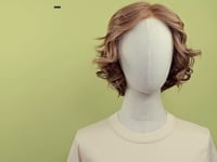 Hitzebeständige Kunsthaar-Perücke Freiburg - Nebelsand